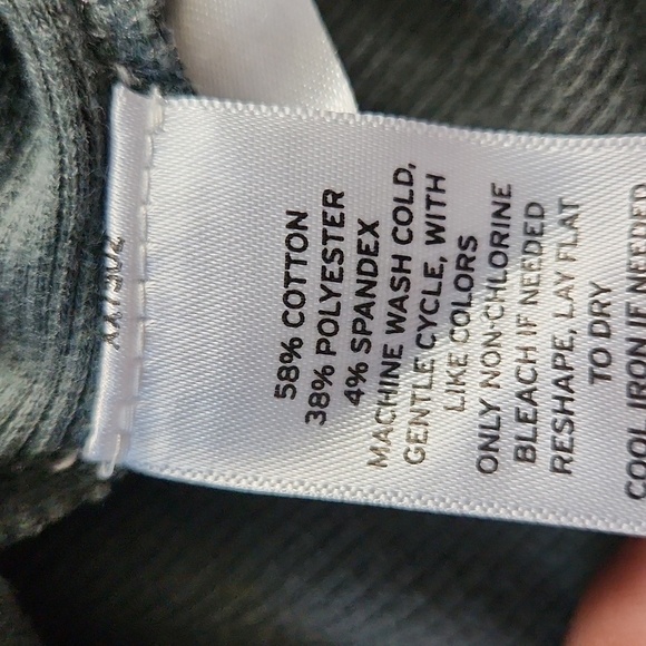 Melrose and Market Top - Picture 5 of 5